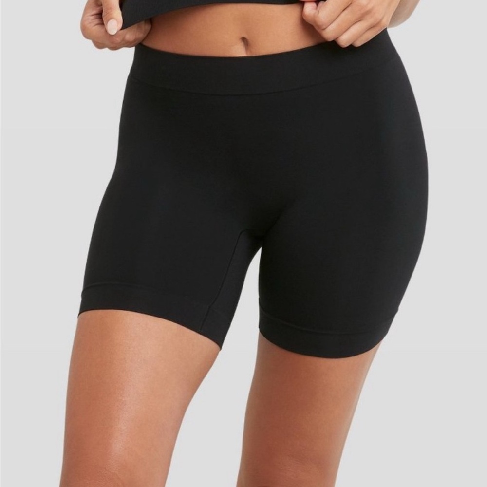 Maidenform Black Women's Seamless Smoothing Shorts - XL